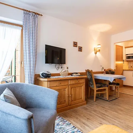 Apartment Gaestehaus Rosenblueh *