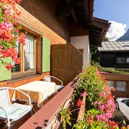 아파트 Gaestehaus Rosenblueh *